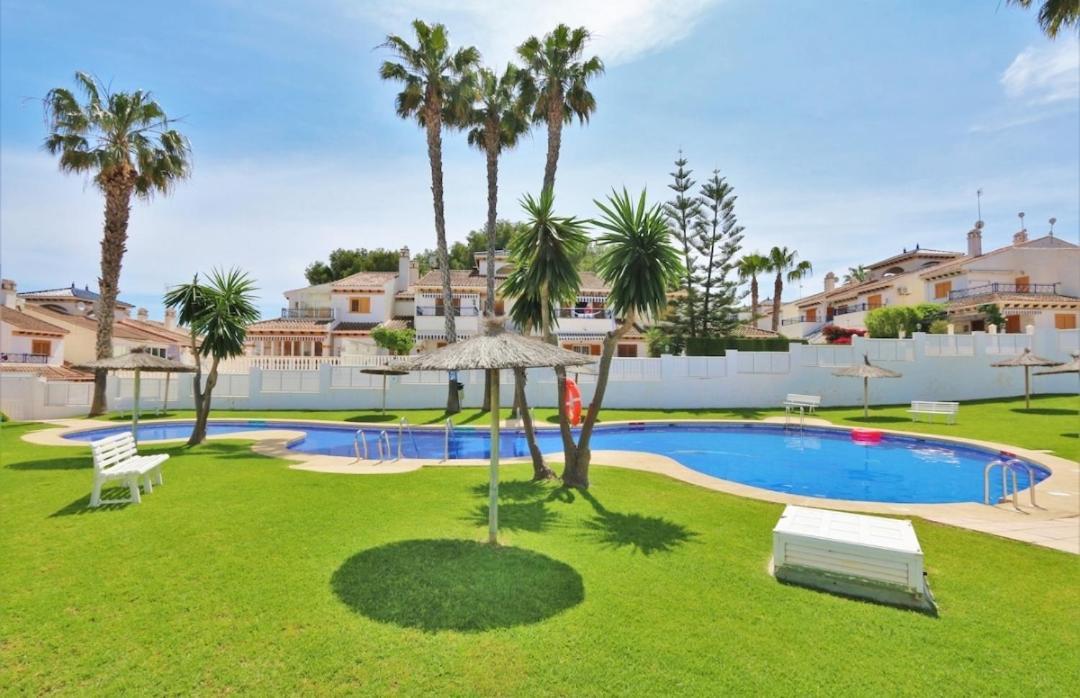 Chalet Adosado En Riomar-3, Urbanizacion Residencial Privada Torre de la Horadada المظهر الخارجي الصورة